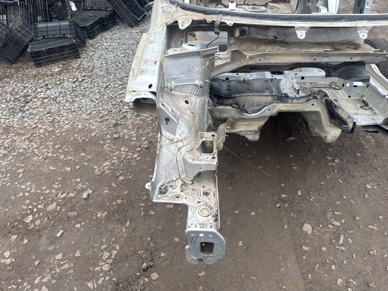 Четверть (лонжерон) Skoda Yeti 2014