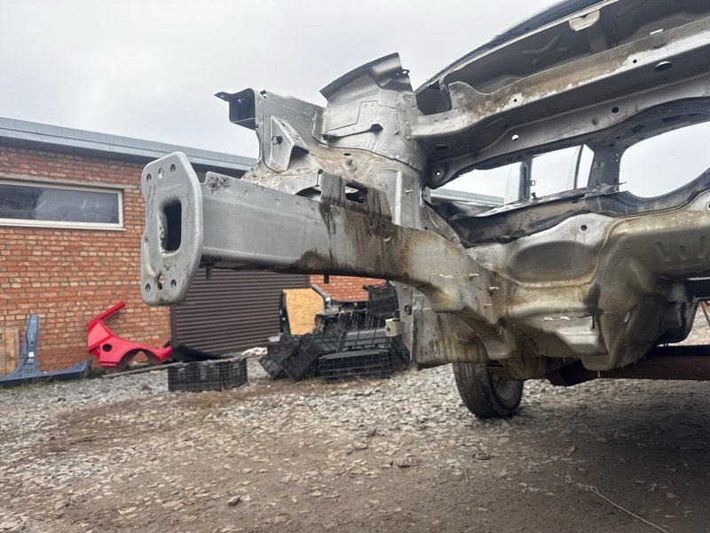 Четверть (лонжерон) Skoda Yeti 2014