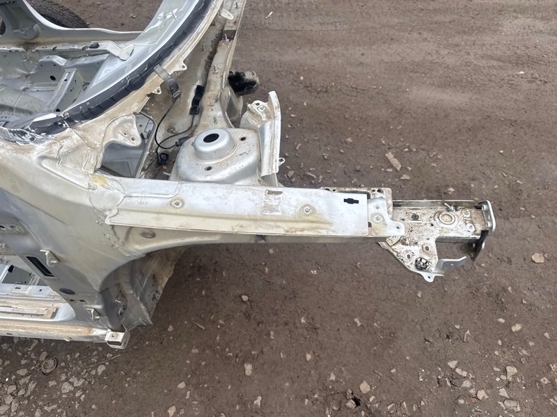 Четверть (лонжерон) Skoda Yeti 2014