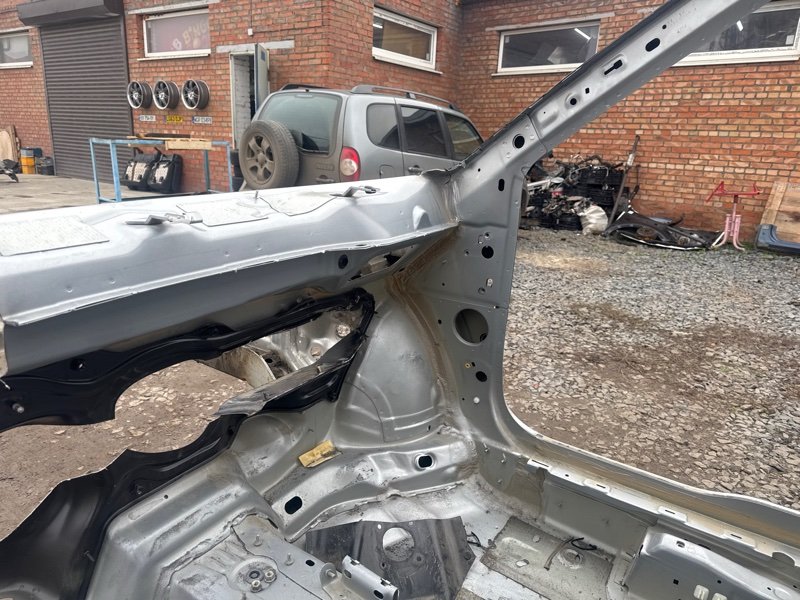 Четверть (лонжерон) Skoda Yeti 2014