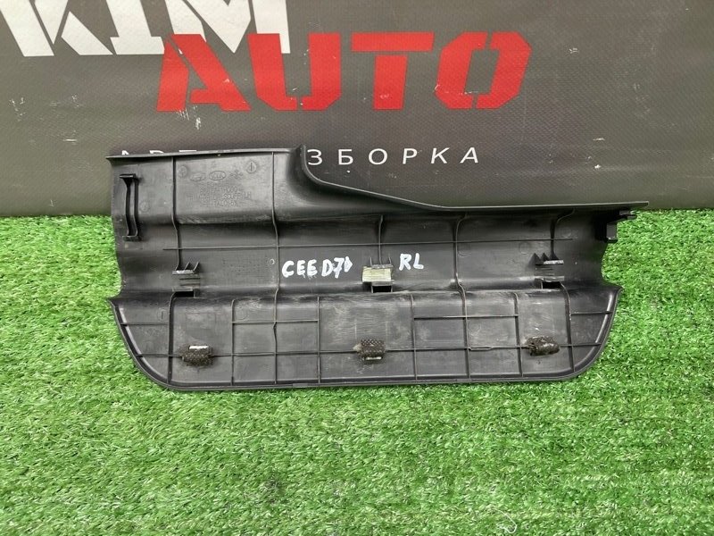 Накладка порога внутренняя Kia Ceed 1 HB 2011 ED