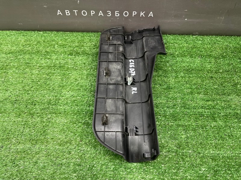 Накладка порога внутренняя Kia Ceed 1 HB 2011 ED