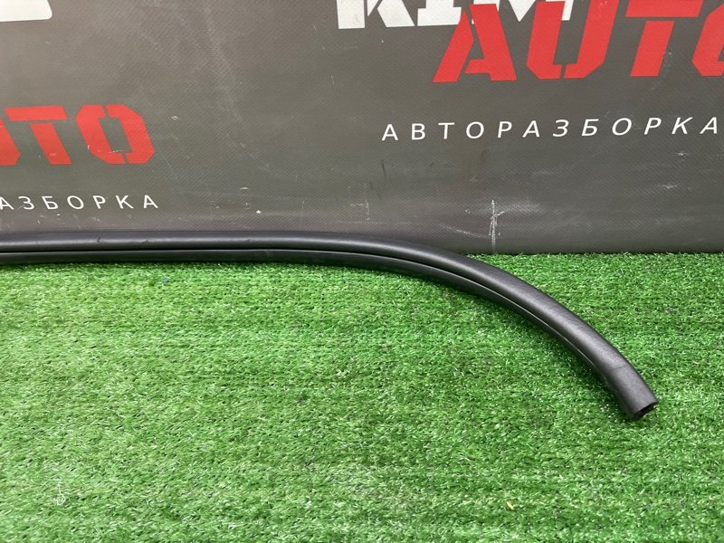 Уплотнитель проема двери Kia Ceed 1 HB 2011 ED