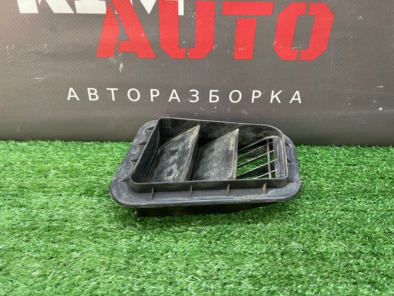 Решетка вентиляционная Kia Ceed 1 HB 2011 ED