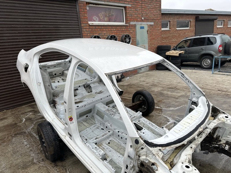 Крыша со стойками Skoda Octavia 2014 A7