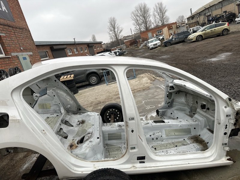 Крыша со стойками Skoda Octavia 2014 A7