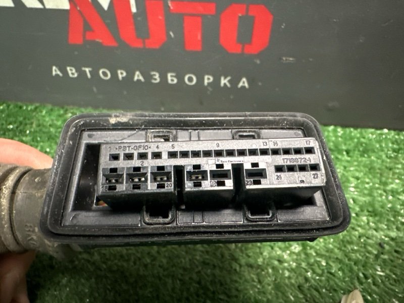 Проводка двери Skoda Octavia 2014 A7