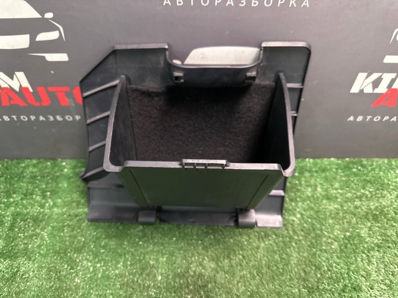 Бардачок Skoda Octavia 2014 A7