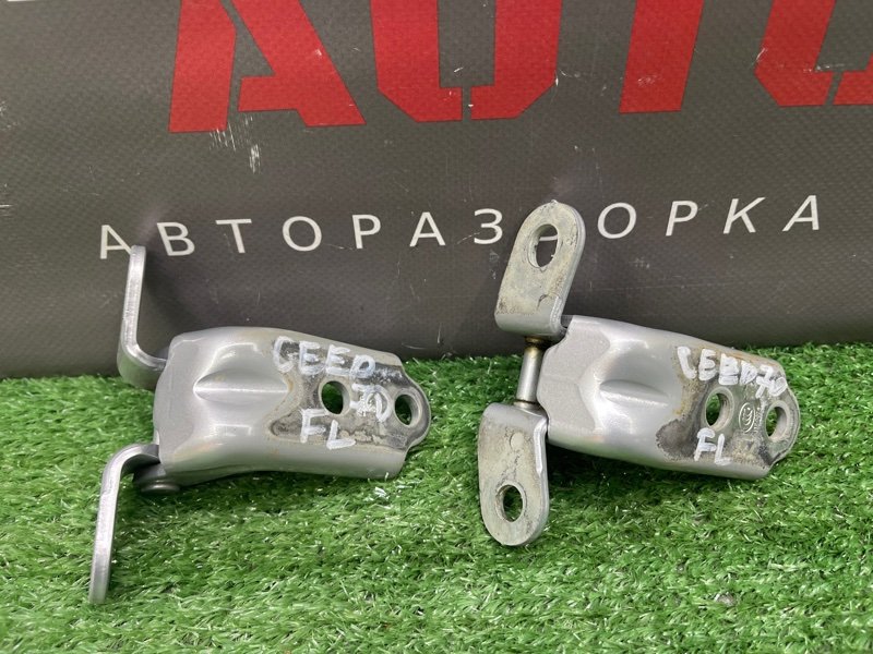 Петли двери Kia Ceed 1 HB 2011 ED