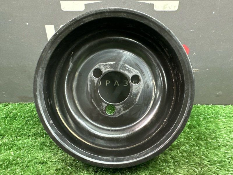 Шкив помпы Skoda Yeti 2014