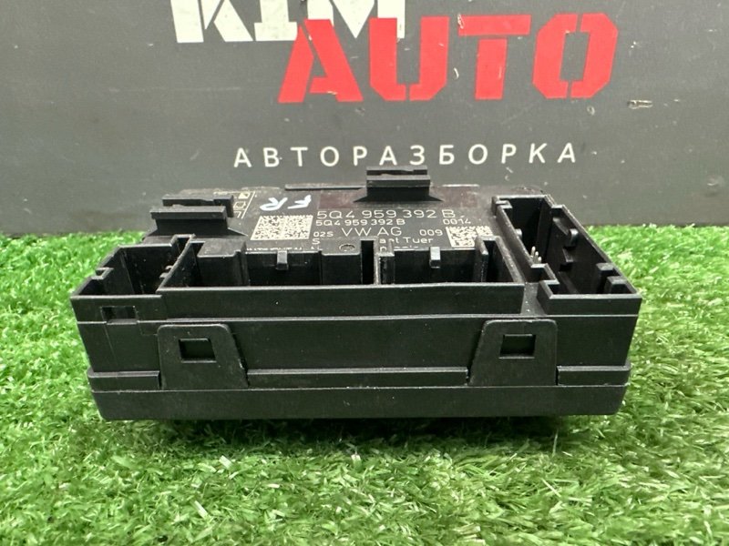 Блок комфорта двери Skoda Octavia 2014 A7