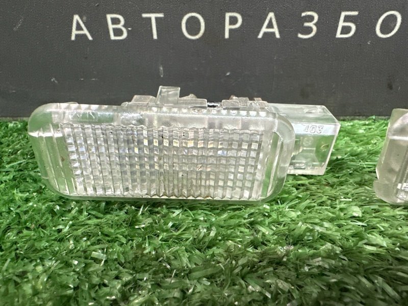 Плафон подсветки салона Skoda Octavia 2014 A7