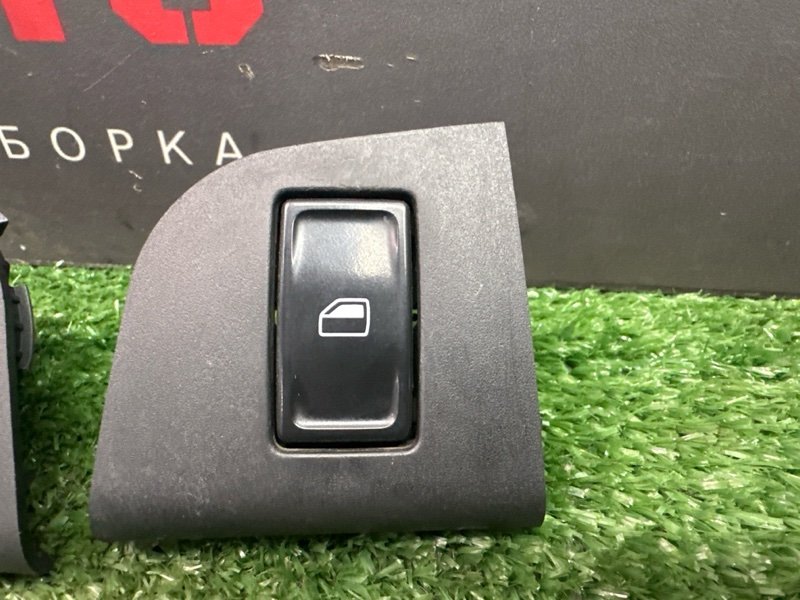 Кнопка стеклоподъемника Skoda Octavia 2014 A7