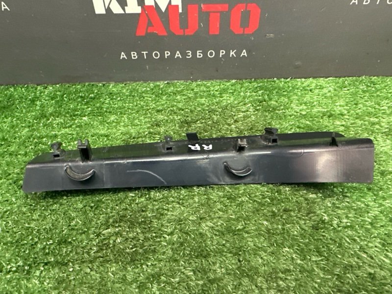 Накладка фонаря Skoda Octavia 2014 A7