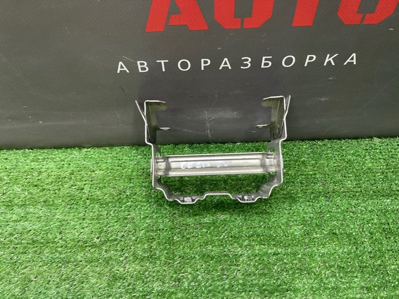 Кронштейн центральной консоли Kia Ceed 1 HB 2011 ED