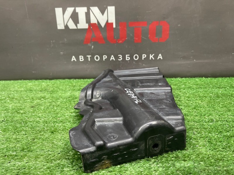Пыльник двигателя Kia Ceed 1 HB 2011 ED