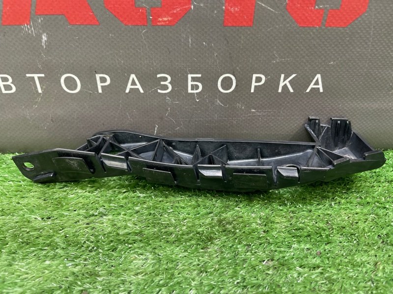 Кронштейн бампера Kia Ceed 1 HB 2011 ED