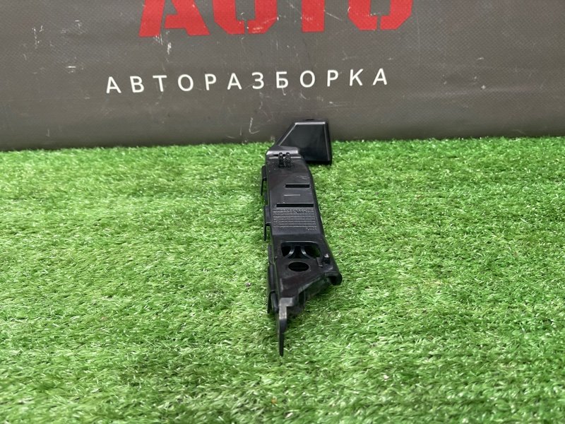 Кронштейн бампера Kia Ceed 1 HB 2011 ED