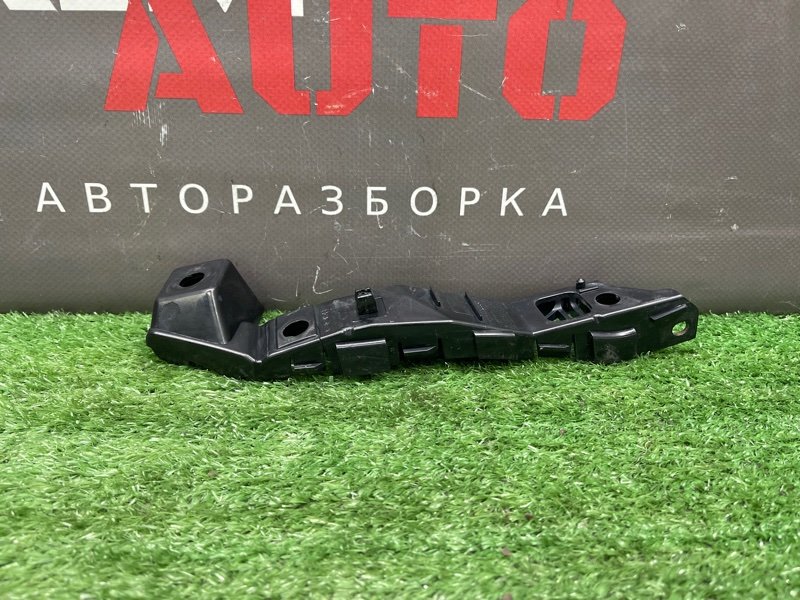 Кронштейн бампера Kia Ceed 1 HB 2011 ED