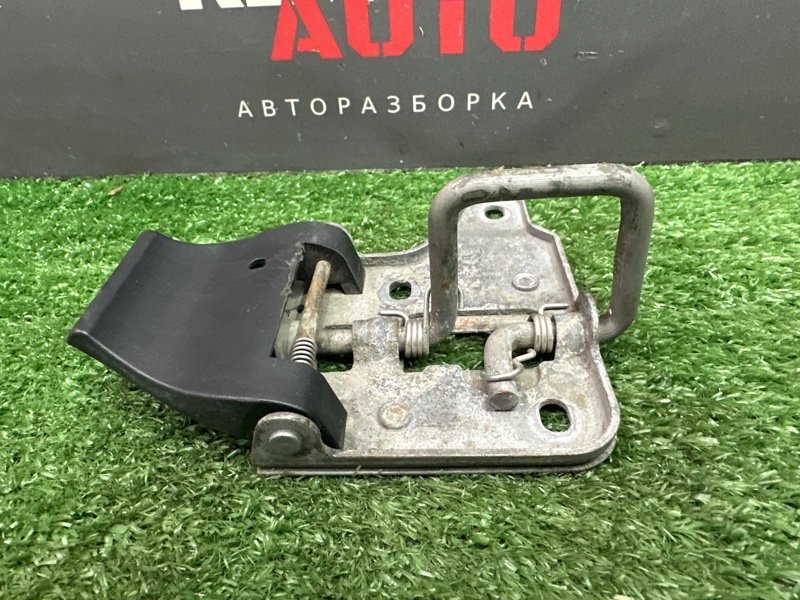 Крюк замка капота Skoda Octavia 2014 A7