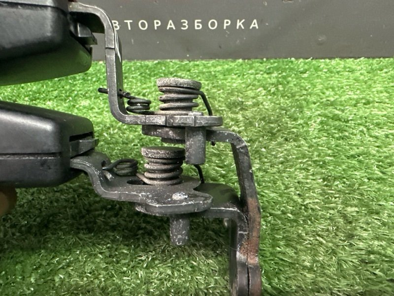 Замок ремня безопасности(двойной) Skoda Octavia 2014 A7
