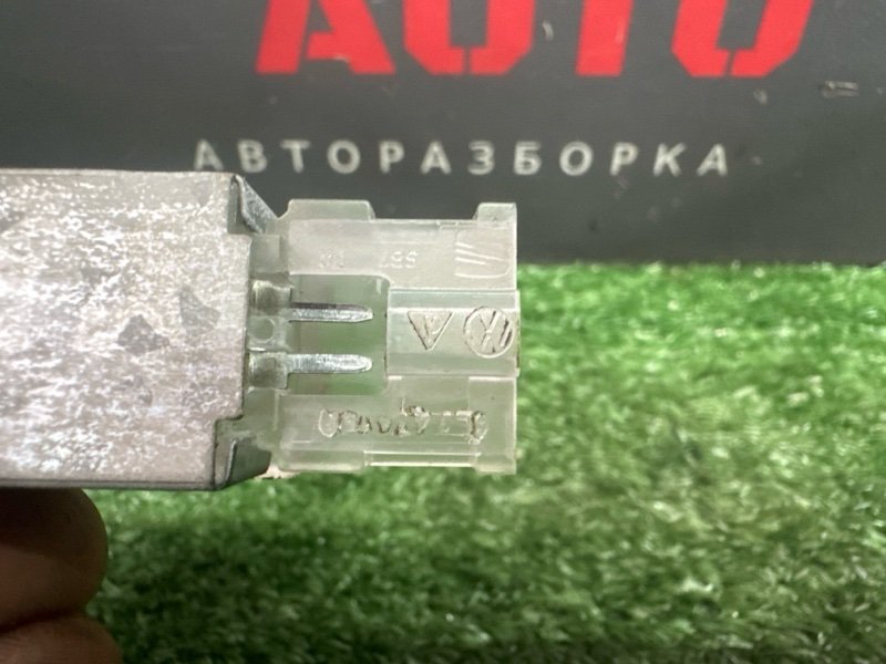 Плафон подсветки салона Skoda Octavia 2014 A7