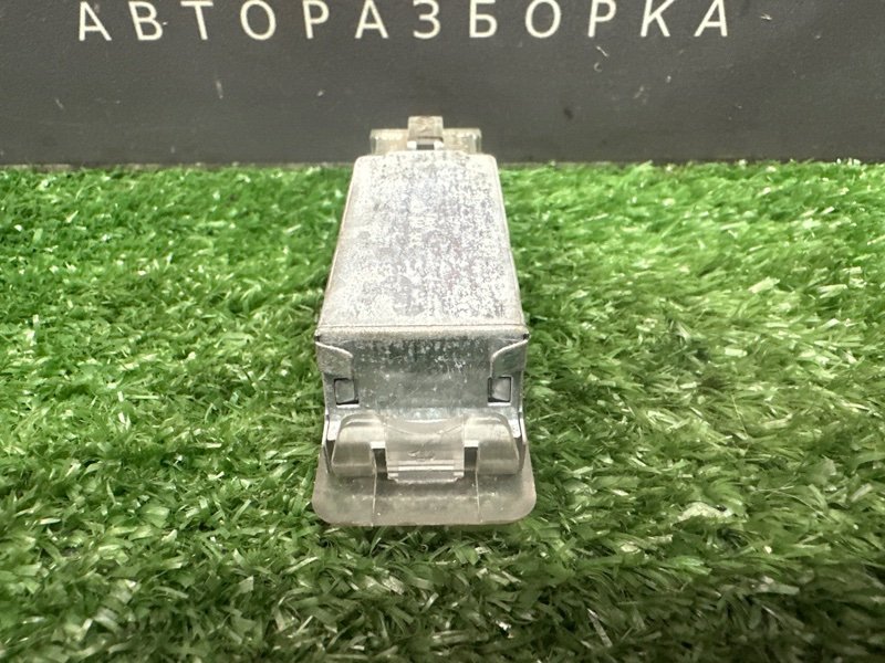 Плафон подсветки салона Skoda Octavia 2014 A7