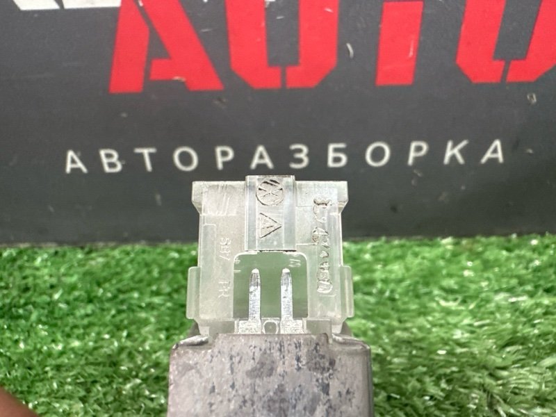 Плафон подсветки салона Skoda Octavia 2014 A7