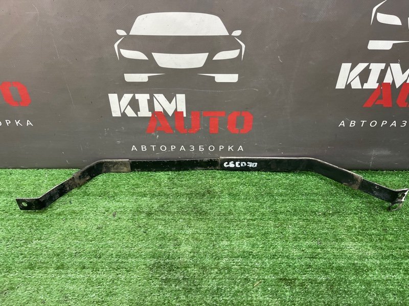 Лента крепления топливного бака Kia Ceed 1 HB 2011 ED