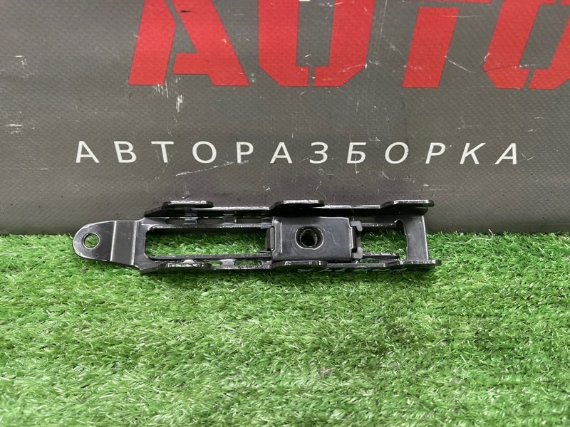 Механизм регулировки ремня безопасности Skoda Fabia 2 2011