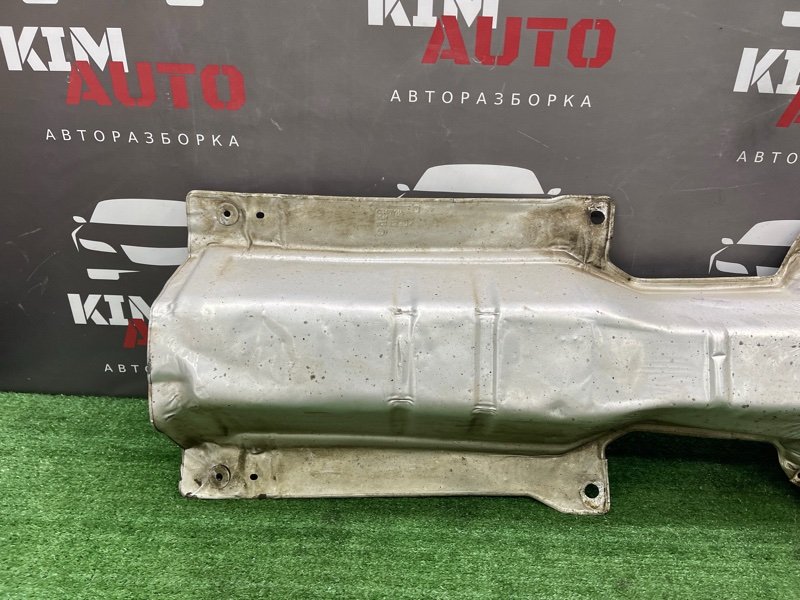 Тепловой экран Skoda Fabia 2 2011