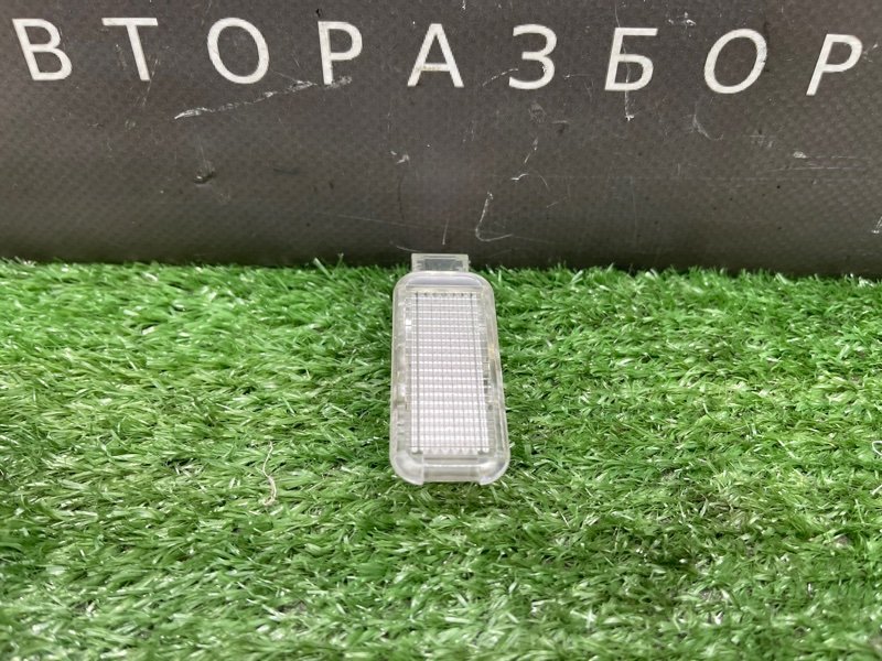 Плафон подсветки зеркала Skoda Fabia 2 2011