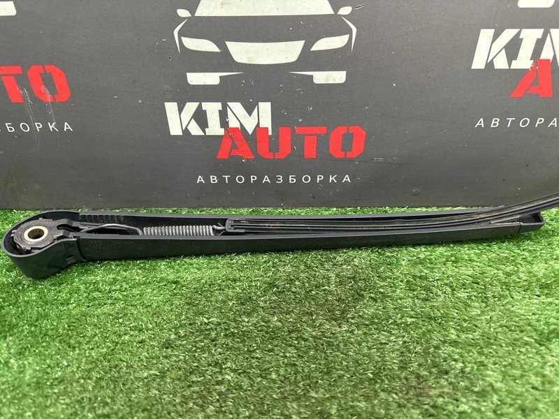 Поводок дворника заднего Skoda Octavia 2014 A7