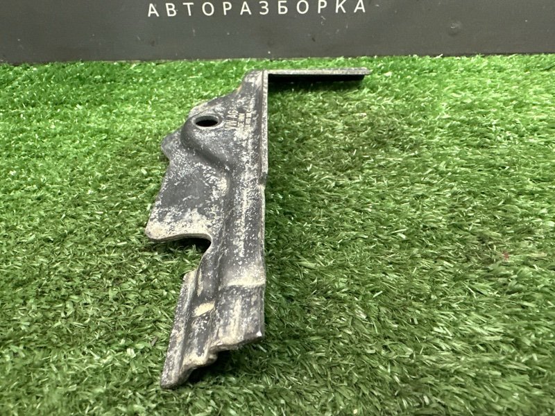 Кронштейн АКБ Skoda Octavia 2014 A7