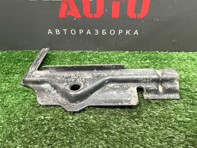 Кронштейн АКБ Skoda Octavia 2014 A7