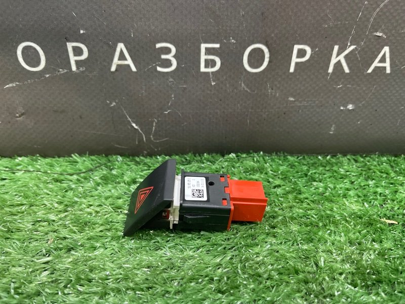 Кнопка аварийной сигнализации Skoda Fabia 2 2011