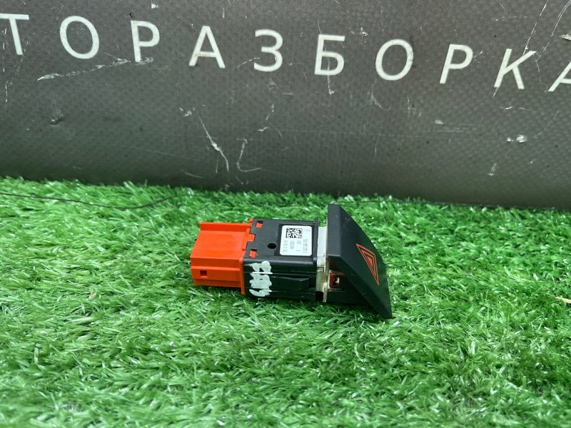 Кнопка аварийной сигнализации Skoda Fabia 2 2011