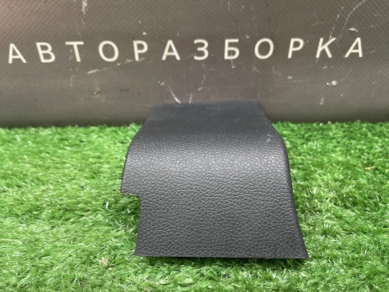 Накладка торпедо Skoda Fabia 2 2011