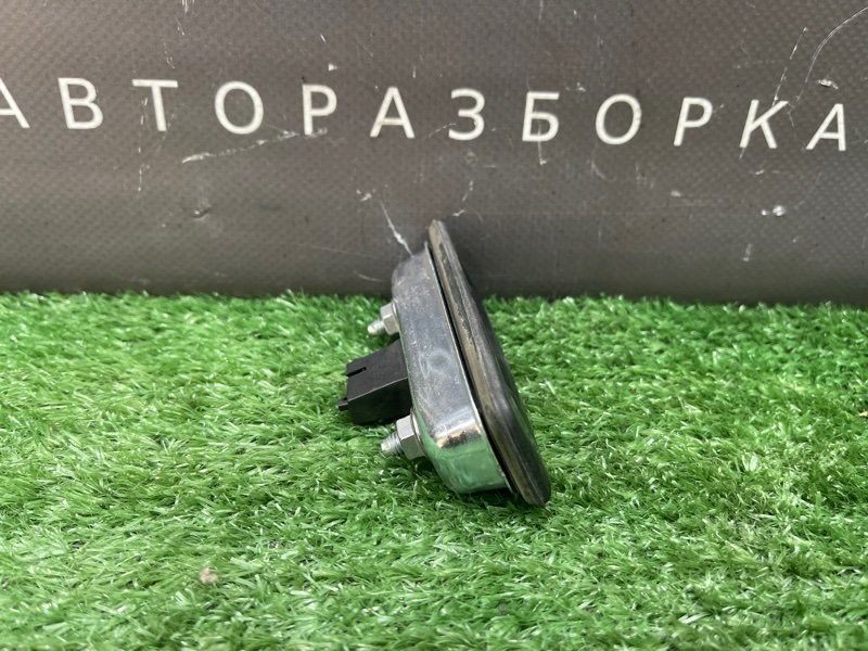 Кнопка открывания багажника Skoda Fabia 2 2011