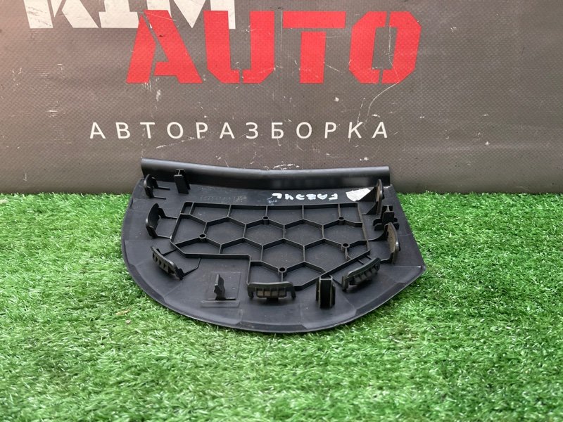 Накладка торпедо боковая Skoda Fabia 2 2011
