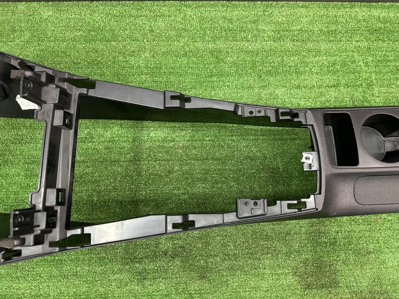 Консоль центральная Kia Rio X 2021