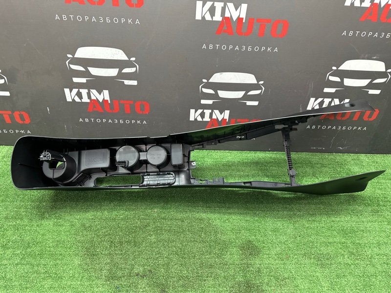 Консоль центральная Kia Rio X 2021