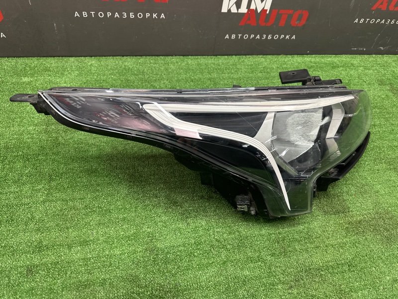 Фара галогеновая Kia Rio X 2021