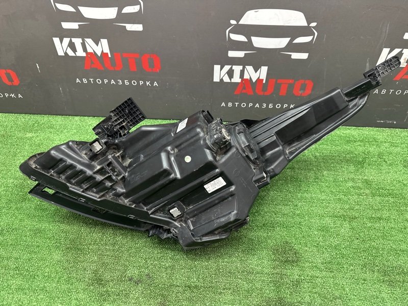 Фара галогеновая Kia Rio X 2021