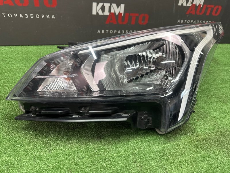 Фара галогеновая Kia Rio X 2021