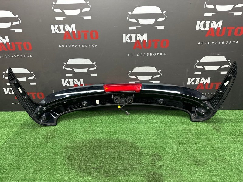 Спойлер крышки багажника с доп стоп сигналом Kia Rio X 2021