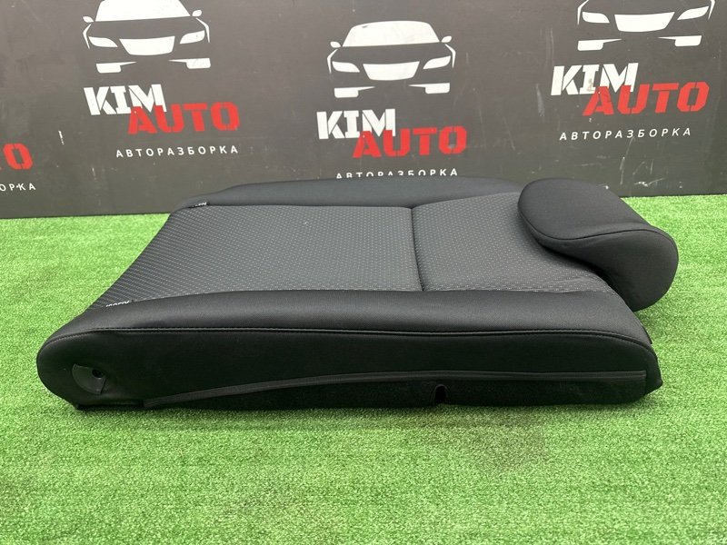 Задний ряд сидений Kia Rio X 2021