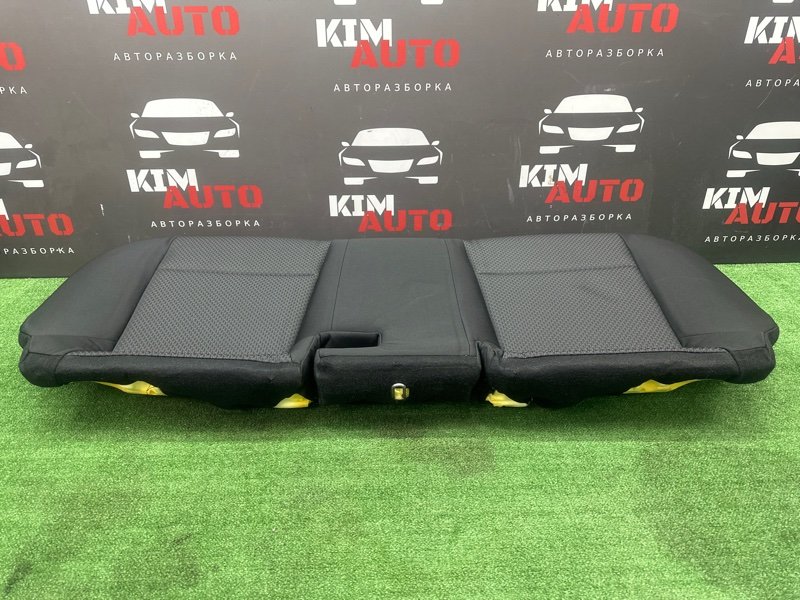 Задний ряд сидений Kia Rio X 2021
