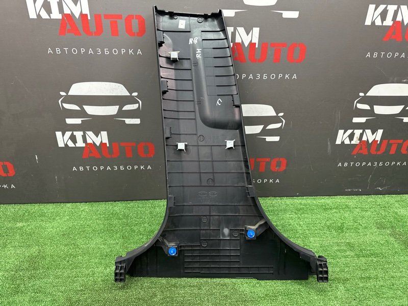 Накладка центральной стойки нижняя Kia Rio X 2021