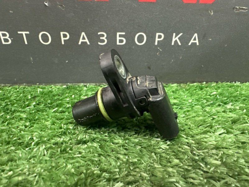 Датчик положения распредвала Skoda Octavia 2014 A7